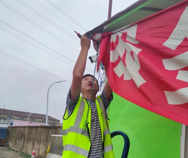 图片[31]-台风“贝碧嘉”已登陆上海浦东临港新城！他们闻“风”而动，全力应战-萌番资讯网