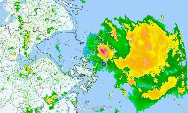 图片[1]-最新：“普拉桑”已登陆！上海风雨交加，周边或有龙卷风，后续还有台风在路上……-萌番资讯网