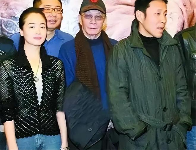 图片[10]-曾与杨澜老公、陈道明传绯闻，47岁左小青仍美得发光，嫩过女儿-萌番资讯网