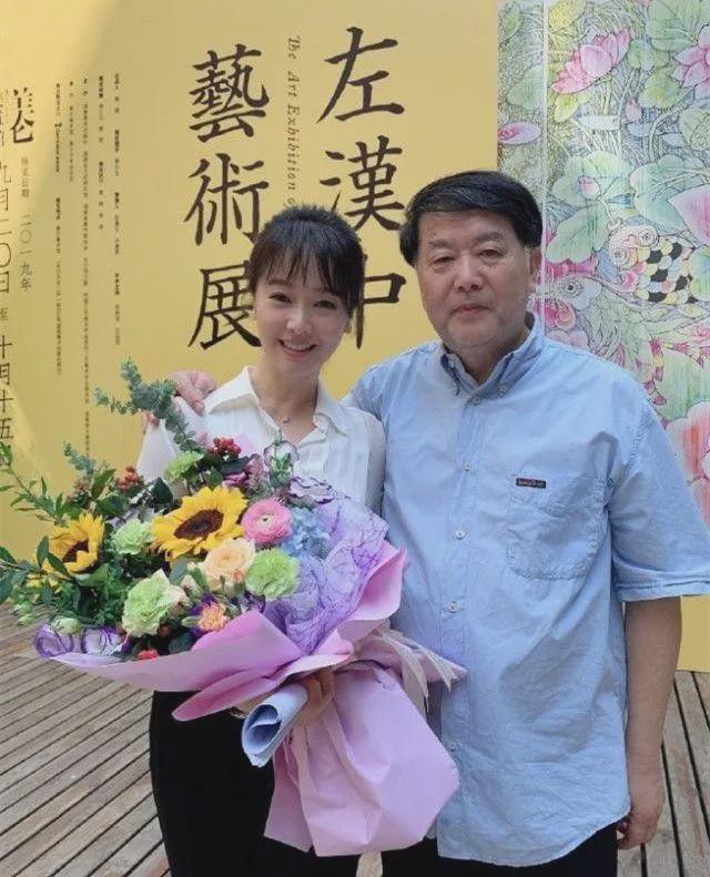 图片[16]-曾与杨澜老公、陈道明传绯闻，47岁左小青仍美得发光，嫩过女儿-萌番资讯网