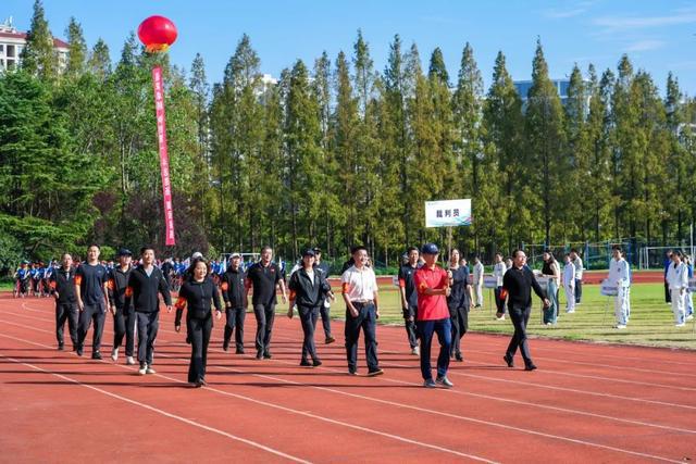 图片[8]-奥运冠军面对面！2024上海大学体育节燃情开幕！-萌番资讯网