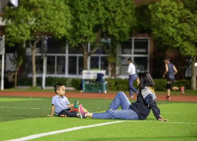 图片[7]-遛娃、健身、散步……学校体育场地喊你来锻炼啦！-萌番资讯网