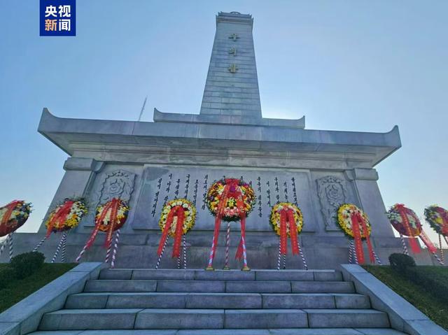 金正恩向中朝友谊塔送花圈-萌番资讯网