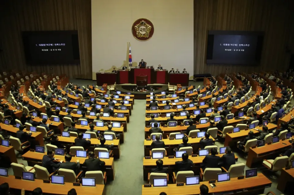 韩国政坛迎来变天？80万人要弹劾尹锡悦，在野党酝酿一波新攻势_韩国政坛迎来变天？80万人要弹劾尹锡悦，在野党酝酿一波新攻势_