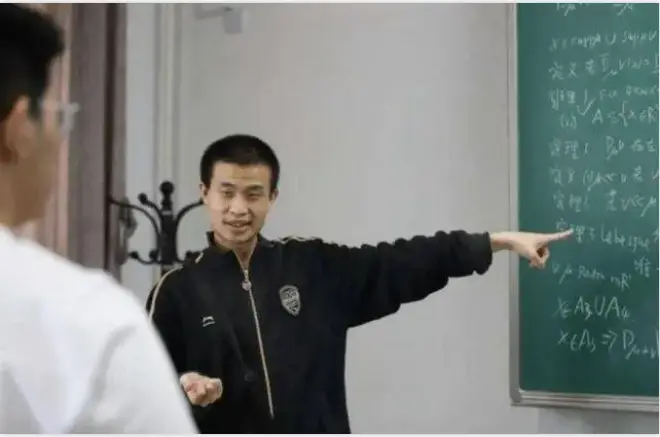 _北大学子捐款_北大受捐10亿