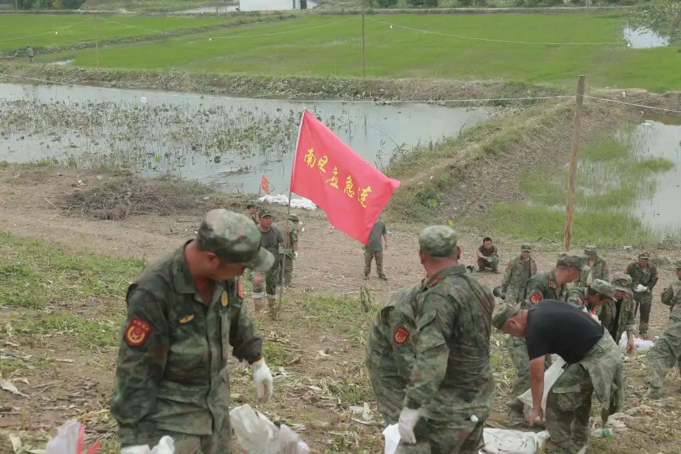 武警兵营_武警兵团指挥所_