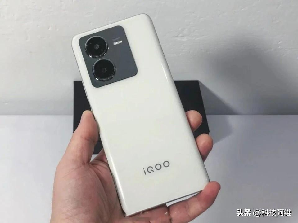 _20GB+6000mAh，顶配跌至1071元，1TB扩展手机售价再创新低_20GB+6000mAh，顶配跌至1071元，1TB扩展手机售价再创新低