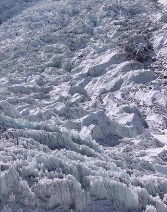 无人登顶雪山__6000米雪山攀登