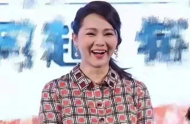 满脸皱纹的脸_脸上皱纹多的女人面相_