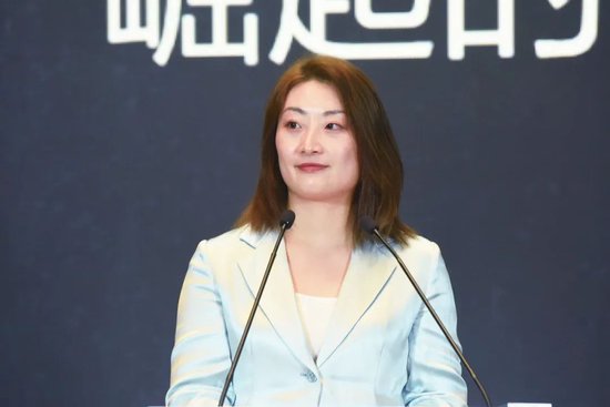 谁不想让宗馥莉接班？__谁不想让宗馥莉接班？